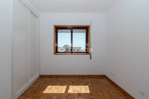 Apartamento T3 Venda em Vilar de Andorinho,Vila Nova de Gaia