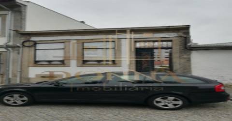 Moradia para Restaurar T2 DUPLEX Venda em Viana do Castelo (Santa Maria Maior e Monserrate) e Meadela,Viana do Castelo