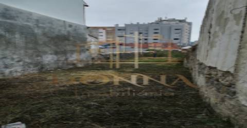 Moradia para Restaurar T2 DUPLEX Venda em Viana do Castelo (Santa Maria Maior e Monserrate) e Meadela,Viana do Castelo