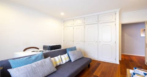 Apartamento T4 nas Antas, Porto com varanda e garagem