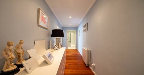 Apartamento T4 nas Antas, Porto com varanda e garagem