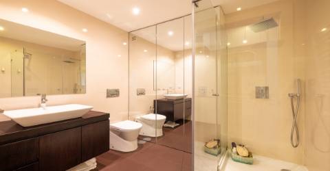 Apartamento T4 nas Antas, Porto com varanda e garagem