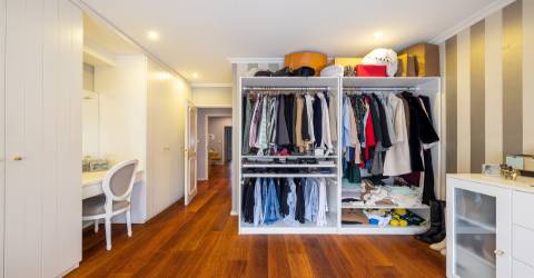 Apartamento T4 nas Antas, Porto com varanda e garagem