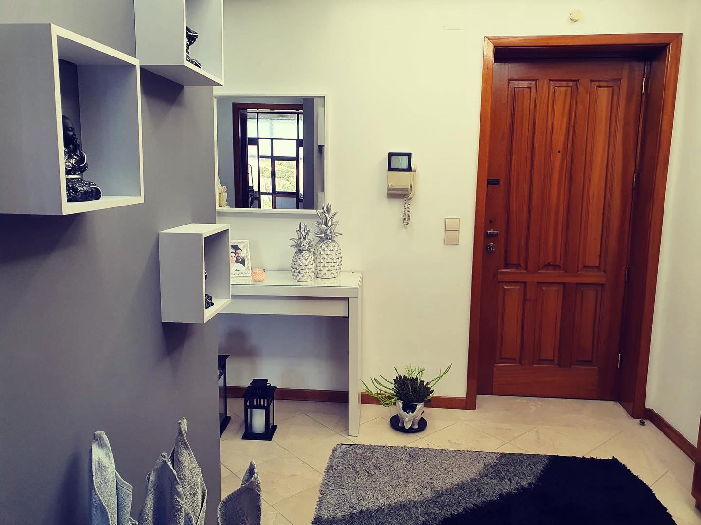 Apartamento T2 em Gulpilhares com varanda e garagem