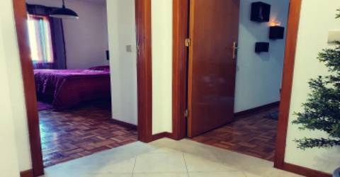 Apartamento T2 em Gulpilhares com varanda e garagem