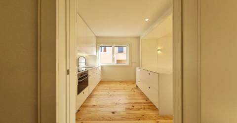 Apartamento T2 nas Antas, Rua Pedro Teixeira