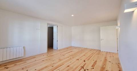 Apartamento T2 nas Antas, Rua Pedro Teixeira