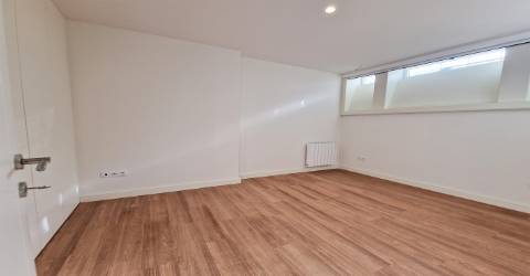 Apartamento T2 nas Antas, Rua Pedro Teixeira