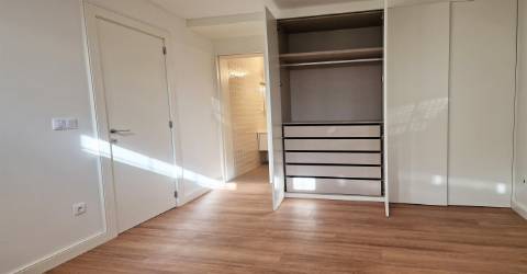 Apartamento T2 nas Antas, Rua Pedro Teixeira