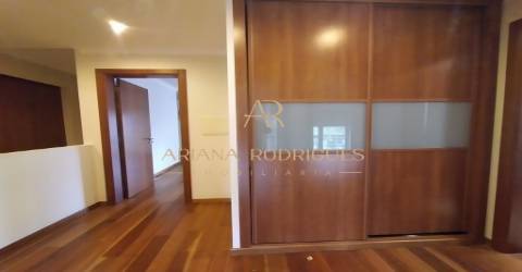 Moradia T4 Albarraque  com garagem