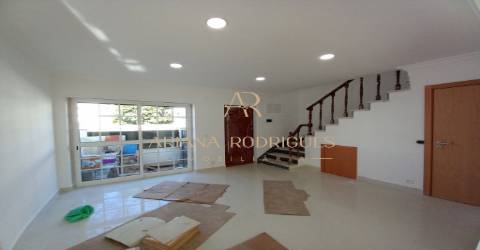 Moradia T3+3 Madorna