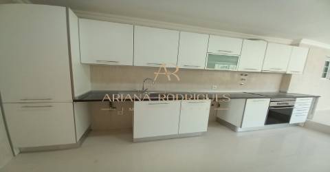 Moradia T3+3 Madorna