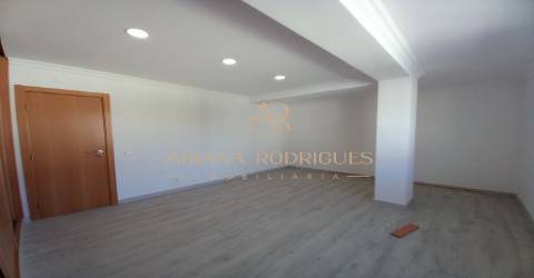 Moradia T3+3 Madorna