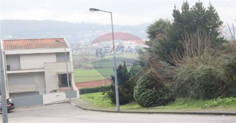 Terreno T3 para venda