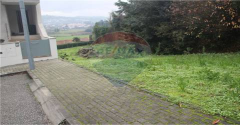 Terreno T3 para venda