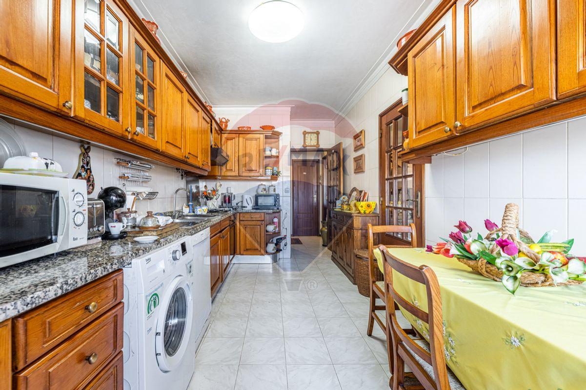 Apartamento T4 para venda