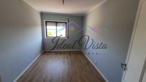 Apartamento T2 Venda em Oiã,Oliveira do Bairro