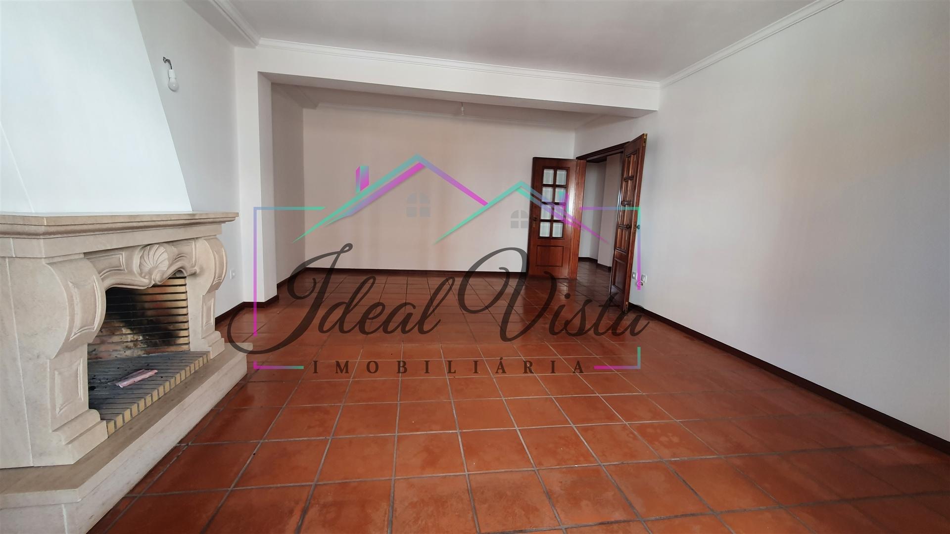 Apartamento T2 Venda em Oiã,Oliveira do Bairro