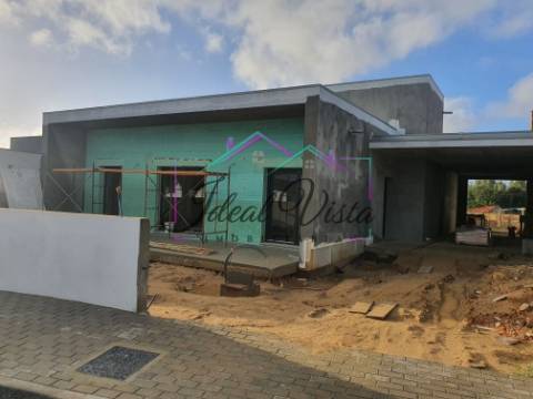 Moradia em Banda T3+1 Venda em Oiã,Oliveira do Bairro