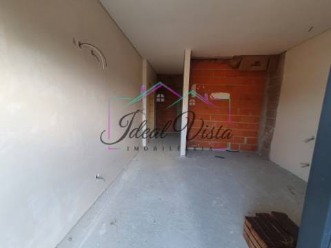 Moradia em Banda T3+1 Venda em Oiã,Oliveira do Bairro