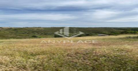 Herdade com enorme potencial.