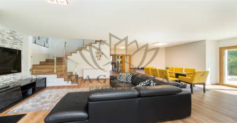 Moradia em Banda T4+1 Venda em Carcavelos e Parede,Cascais