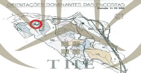 Herdade com 80 Ha, com uma ruína de 360m2 junto à barragem do Funcho.