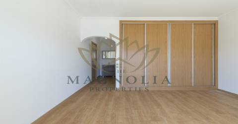 Moradia Geminada T4, S. Clemente, Loulé