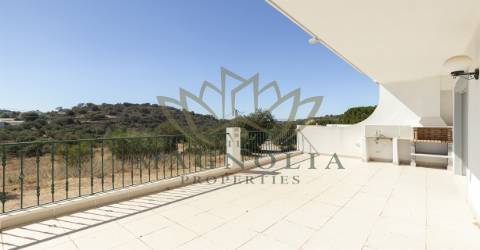 Moradia Geminada T4, S. Clemente, Loulé