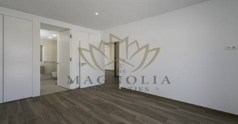 Santa Luzia - Moradia contemporânea T3 em construção