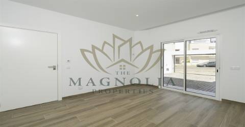 Santa Luzia - Moradia contemporânea T3 em construção