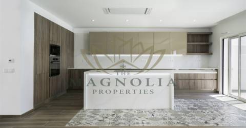 Santa Luzia - Moradia contemporânea T3 em construção