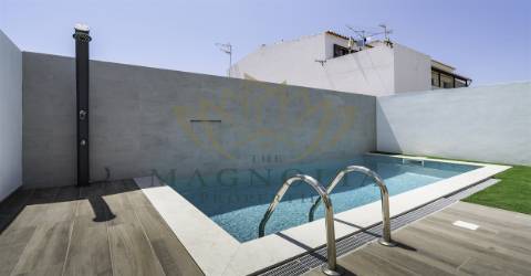 Santa Luzia - Moradia contemporânea T3 em construção