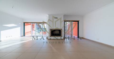 Moradia em Banda, Alcantarilha, Silves