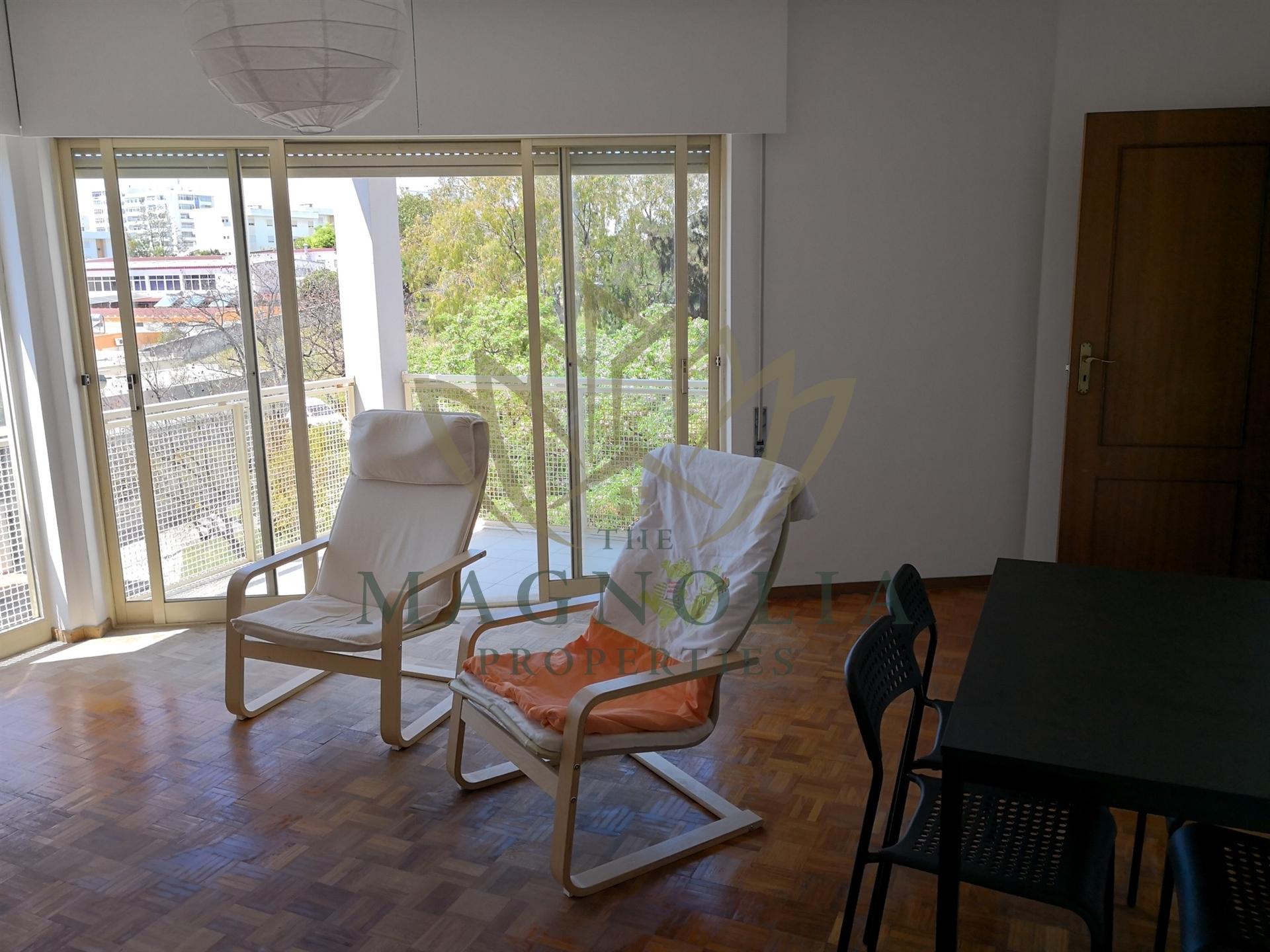 Apartamento T4 para venda, em Faro, Bom João