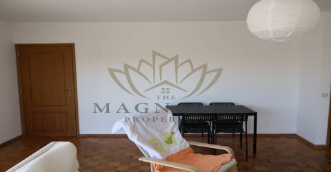 Apartamento T4 para venda, em Faro, Bom João