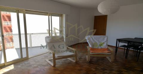 Apartamento T4 para venda, em Faro, Bom João