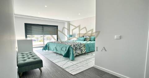 Apartamento T3 Venda em Quelfes,Olhão