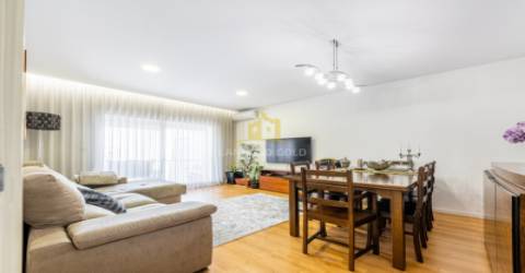 Apartamento T3, em Braga / São Lazaro / Venda