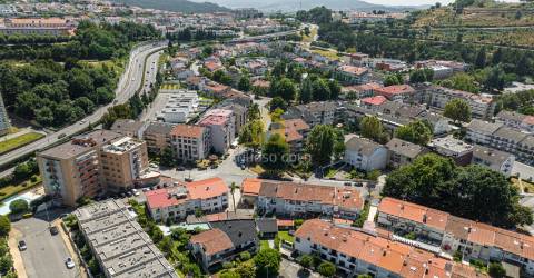 Apartamento T3, em Braga / São Lazaro / Venda