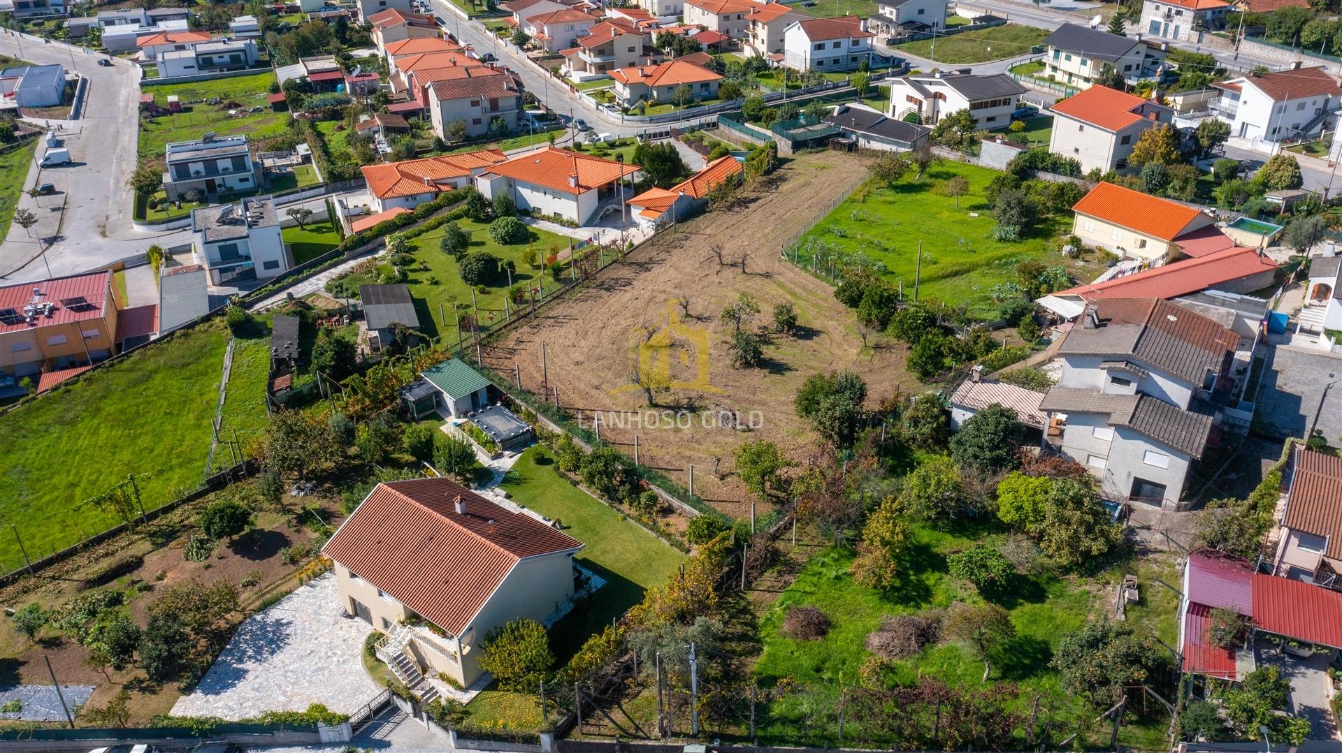 Terreno P/Construção / São Martinho do Campo/ Póvoa de Lanhoso