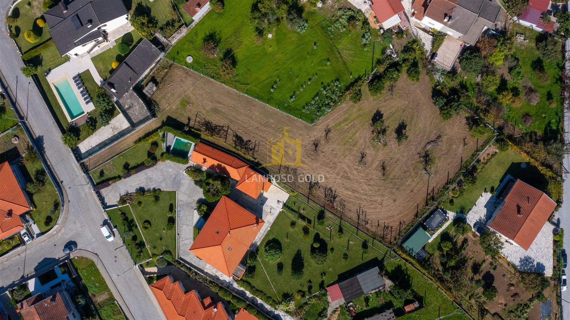 Terreno P/Construção / São Martinho do Campo/ Póvoa de Lanhoso