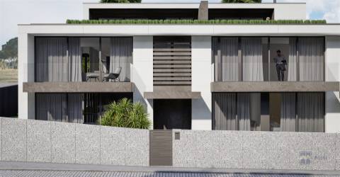 Moradia T3 de Luxo em Canidelo - 1ª Linha de Mar