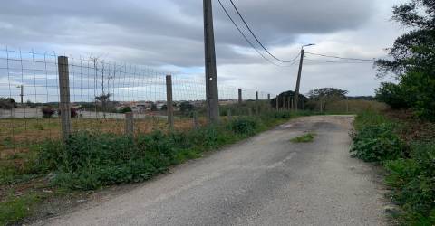 excelente terreno em segunda linha de mar em Valadares