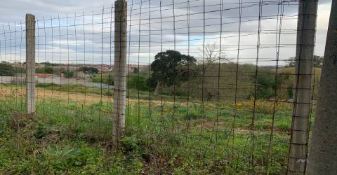 excelente terreno em segunda linha de mar em Valadares