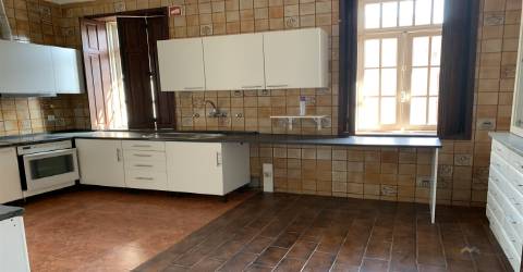 Moradia Isolada >=T10 Venda em Campanhã,Porto