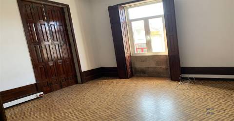 Moradia Isolada >=T10 Venda em Campanhã,Porto