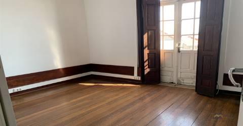 Moradia Isolada >=T10 Venda em Campanhã,Porto