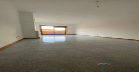 T3 com varandas em Lousado, Vila Nova de Famalicão