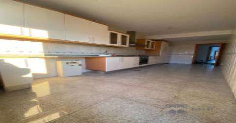 T3 com varandas em Lousado, Vila Nova de Famalicão